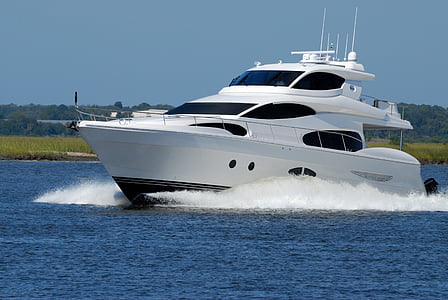 white yacht thumbnail