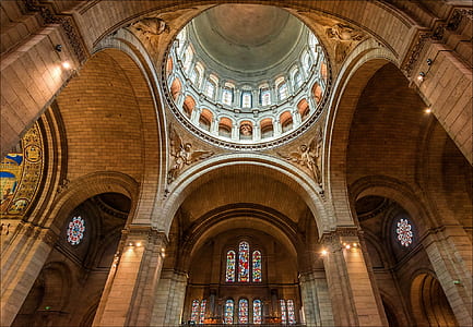 inside view of cathedral thumbnail