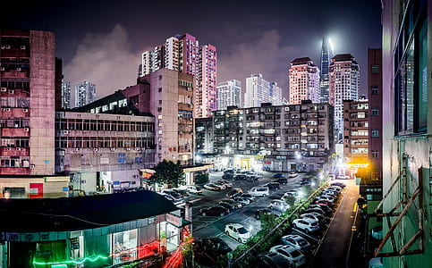 landscape photo of high-rise building thumbnail