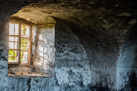 architectural photography of concrete house thumbnail