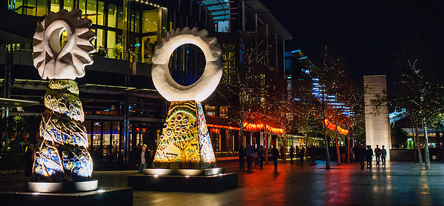 Night on the Streets in Melbourne, Australia thumbnail