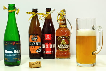 beer mug beside four bottle thumbnail