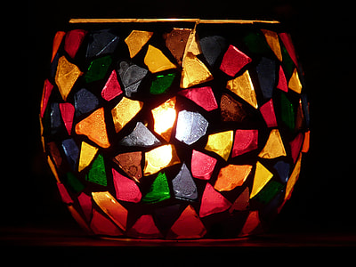 close up of mosiac lamp thumbnail
