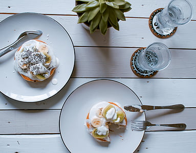 two buns on plate thumbnail