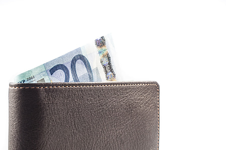 20 Euro in black leather short bi-fold wallet thumbnail