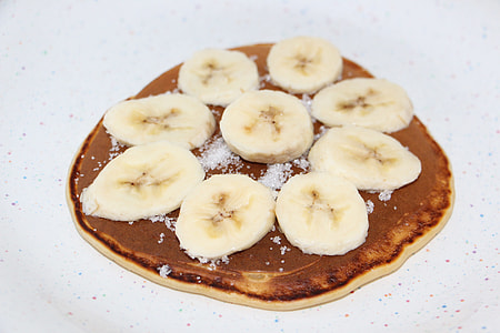 pancake with slice of bananas thumbnail