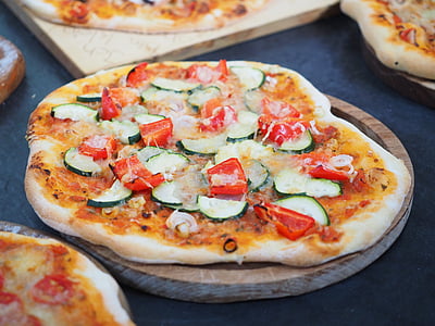 pizza with bell pepper thumbnail