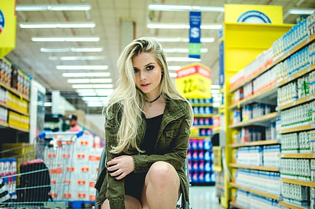 woman with green collared jacket close-up photo thumbnail