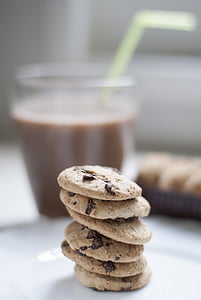 selective focus photography of six baked cookies thumbnail
