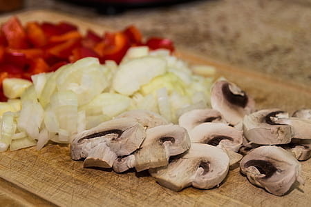 chopped onions and mushroom thumbnail