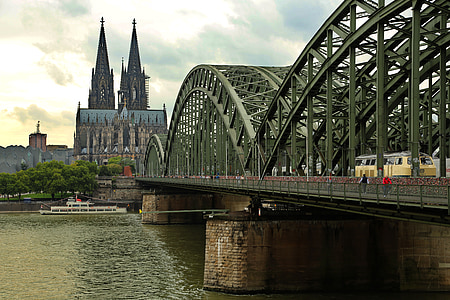 Cologne Cathedral, England thumbnail