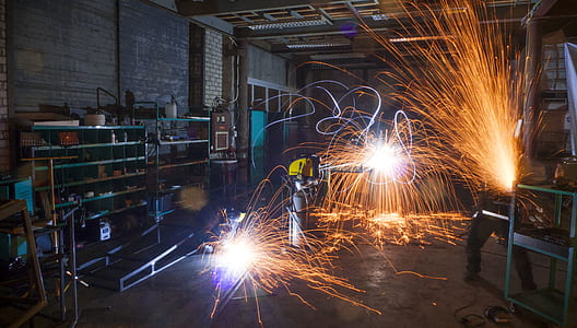 spark of lights inside thumbnail
