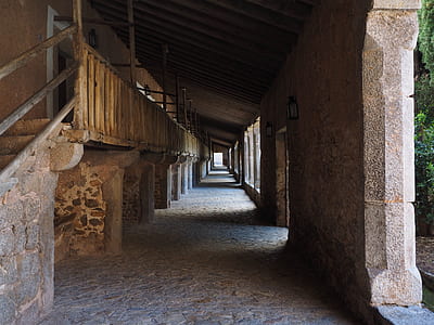 empty pathway thumbnail