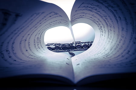 heart-shaped book art thumbnail