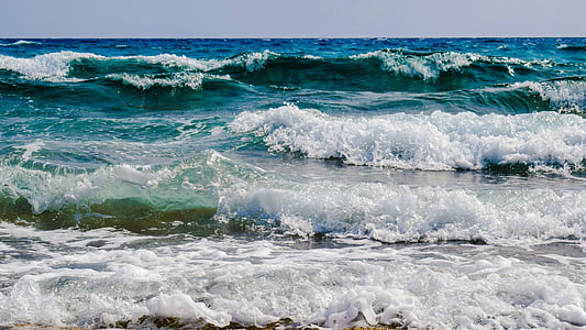 closeup photo of tidal waves thumbnail