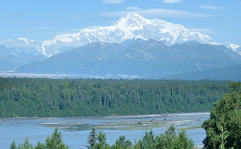 View of Denali from Denali National Park, Alaska thumbnail