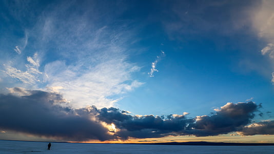 clouds under blue sky during daytime thumbnail