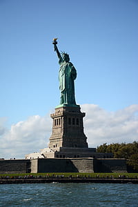 Statue of Liberty thumbnail