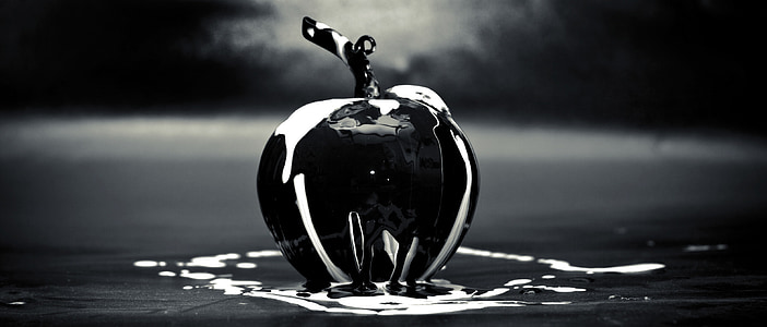 black apple figure thumbnail