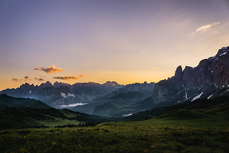 Landscape shot of mountains in Italy at sunset thumbnail
