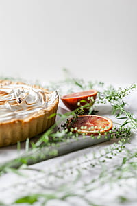 sliced orange beside a pastry thumbnail