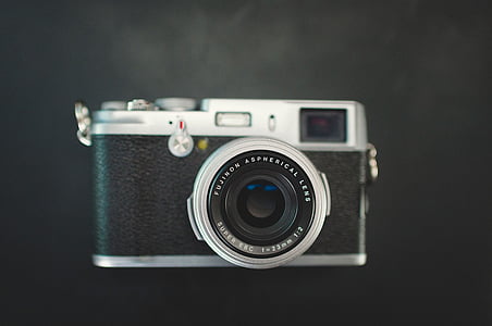 black and gray SLR camera close-up photo thumbnail