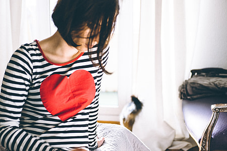 Girl in her room thumbnail