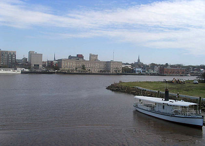 River, skyline, and landscape in Wilmington, North Carolina thumbnail