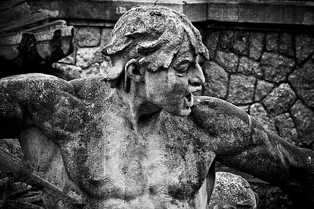 grayscale photo of statue thumbnail