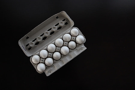 Fresh eggs thumbnail