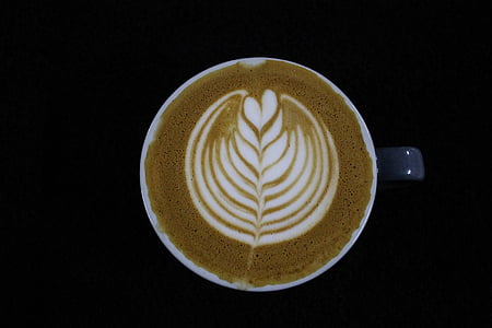 leaf latter art on ceramic mug thumbnail