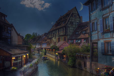 canal between building painting thumbnail