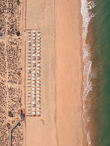 swater waves on shore thumbnail