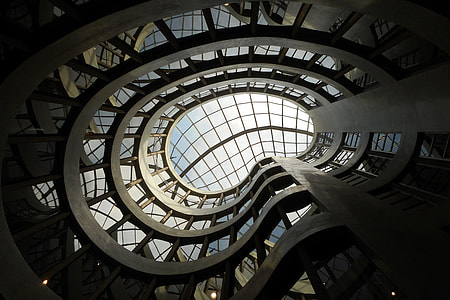 Stunning architecture of a modern building thumbnail