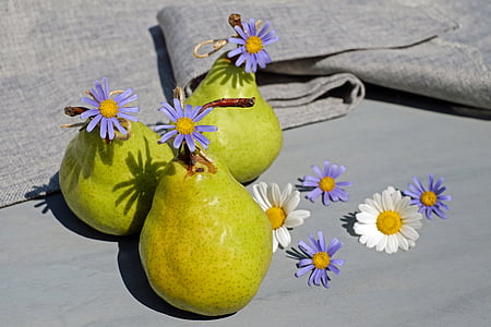 three oval yellow citrus fruits thumbnail