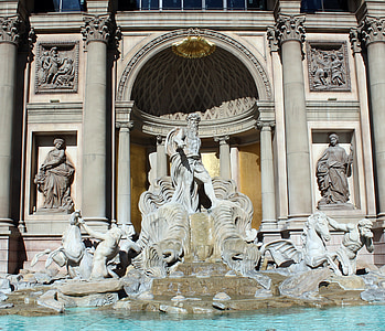photo of a statues and concrete building thumbnail