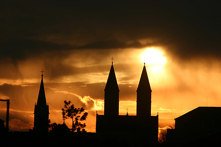 Silhouette of church illustration thumbnail