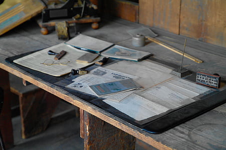 printer papers on table thumbnail