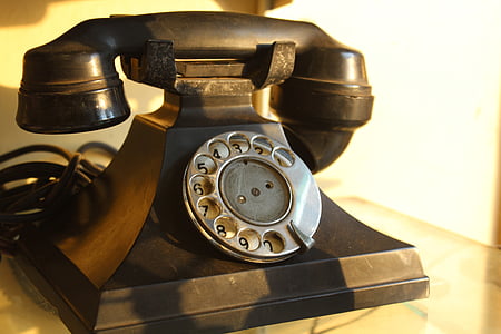 black rotary telephone thumbnail
