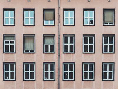 brown painted establishment with windows thumbnail