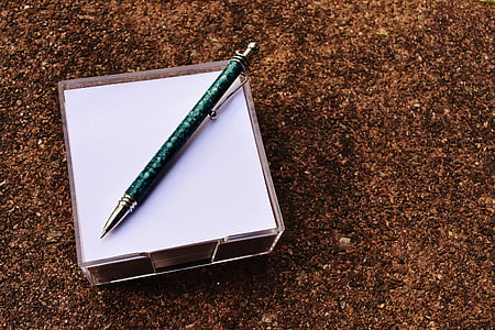 green case retractable pen thumbnail