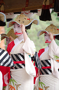 women wearing white and red Kimono thumbnail