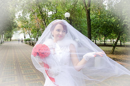 woman in wedding dress thumbnail