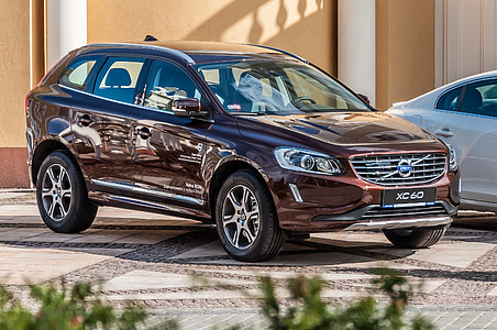 maroon Volvo XC60 SUV thumbnail