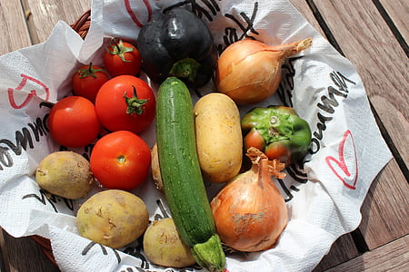 tomatoes on white plastic pack thumbnail