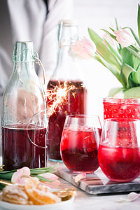 clear glass bottles thumbnail