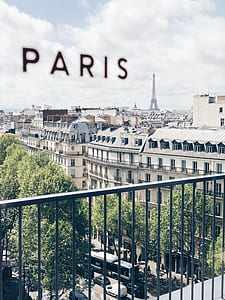 Eiffel Tower, Paris thumbnail