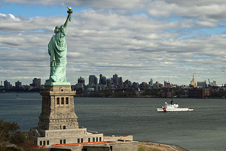 Statue of Liberty photography thumbnail