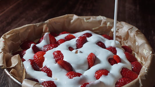 strawberry pie thumbnail