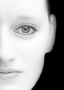 grayscale photo of person's left eye thumbnail